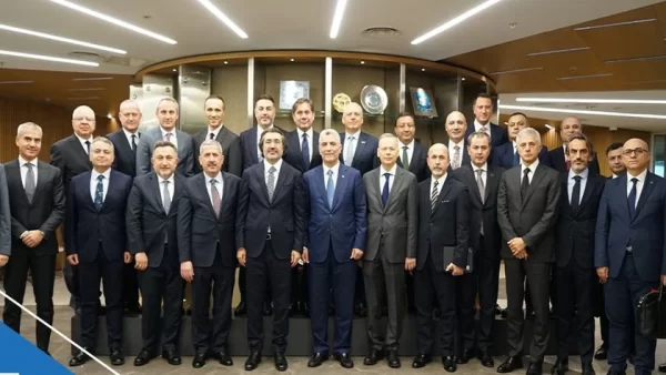 Bakan Bolat, TBB Yönetim Kurulu ile bir araya geldi