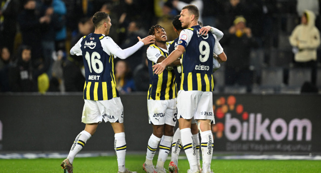 Fenerbahçe evinde Konyaspor'u farklı mağlup etti