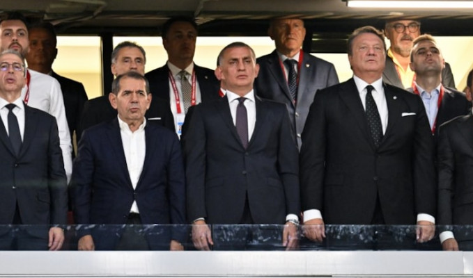 Tribünde Hacıosmanoğlu farkı- Küfüre müdahale etti