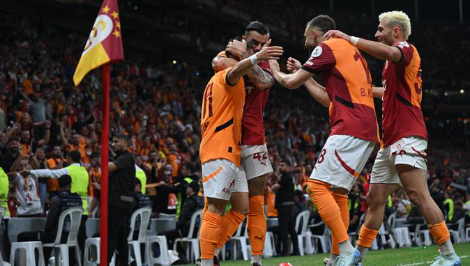 Galatasaray 3 puanı 3 golle aldı
