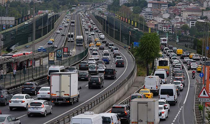 İstanbul'da trafik yoğunluğu yüzde 71'e çıktı
