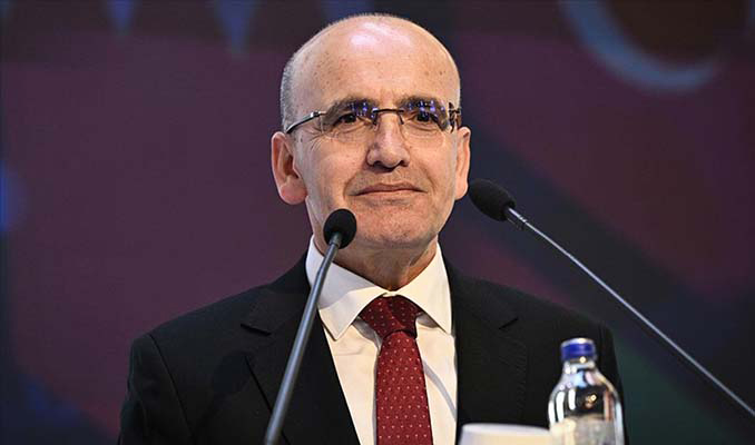 Mehmet Şimşek'ten Daron Acemoğlu'na tebrik