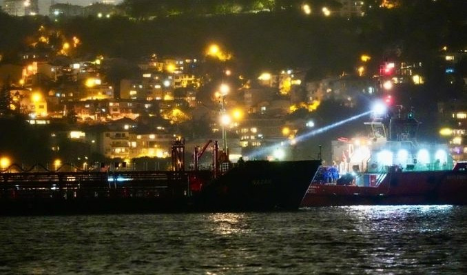 İstanbul Boğazı'nda gemi trafiği çift yönlü açıldı