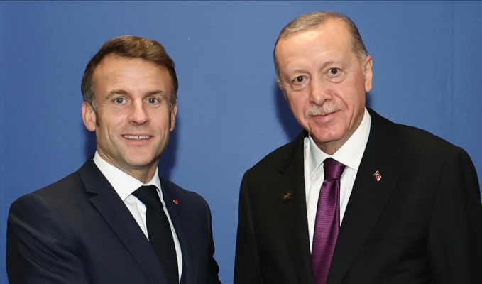 Erdoğan, Macron ile görüştü