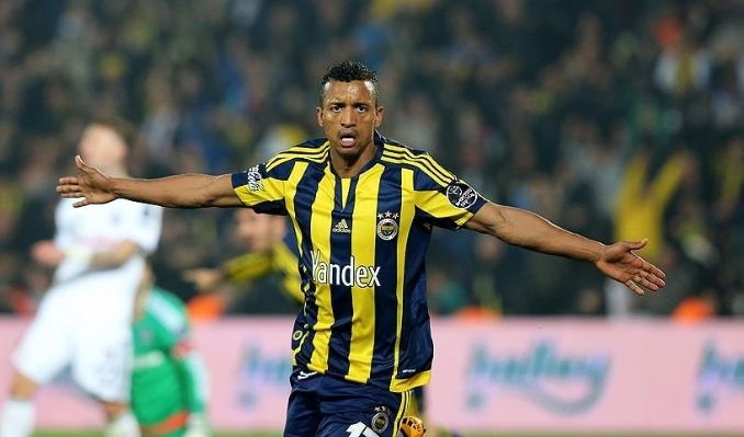 Fenerbahçeli eski yıldız futbolu bıraktı