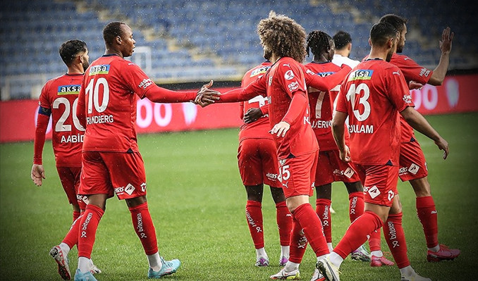 Süper Lig ekibine CAS'tan transfer yasağı cezası!