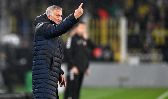 UEFA'dan Midtjylland maçı öncesi Fenerbahçe'ye kötü haber