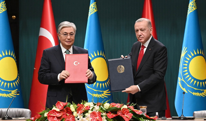 Türkiye ile Kazakistan arasında 20 anlaşma imzalandı