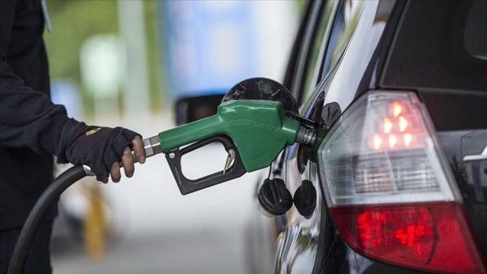 Benzine 1.21 TL zam geldi