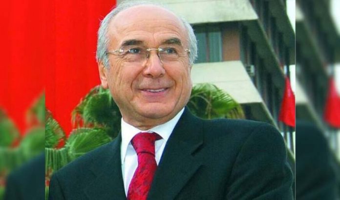 Adana'nın eski başkanı Aytaç Durak uçakta kalp krizi geçirdi