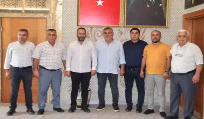 Aksu Belediyesi'nde 6 CHP'li daha istifa etti