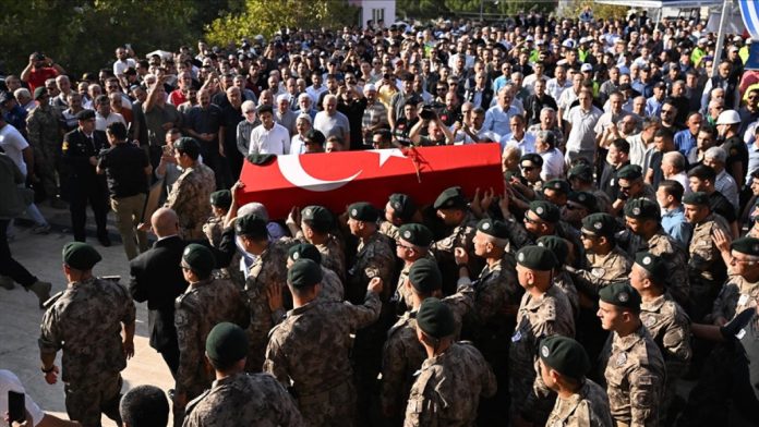 Şehit polis Mustafa Karapınar son yolculuğuna uğurlandı