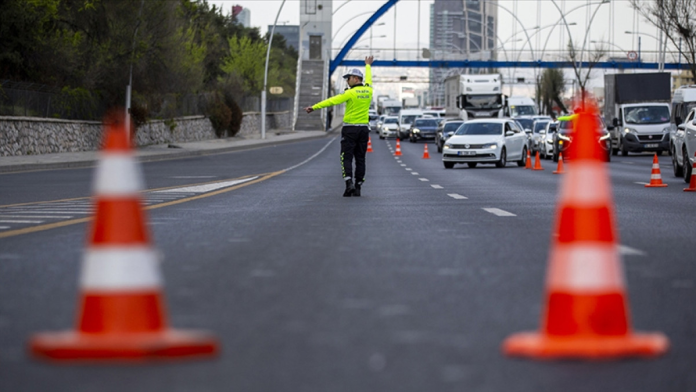 Ankara'da yarın yollar trafiğe kapanacak