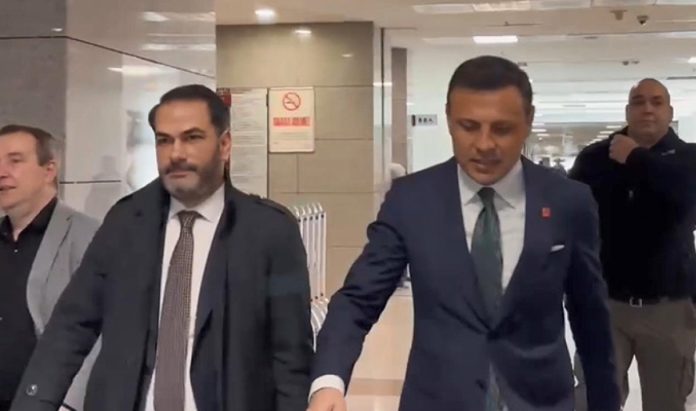 CHP İstanbul'da flaş gelişme! Mahkemeden erteleme kararı