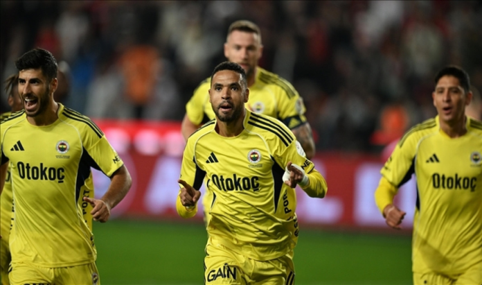 Fenerbahçe, Gaziantep FK'yi 4 golle yendi