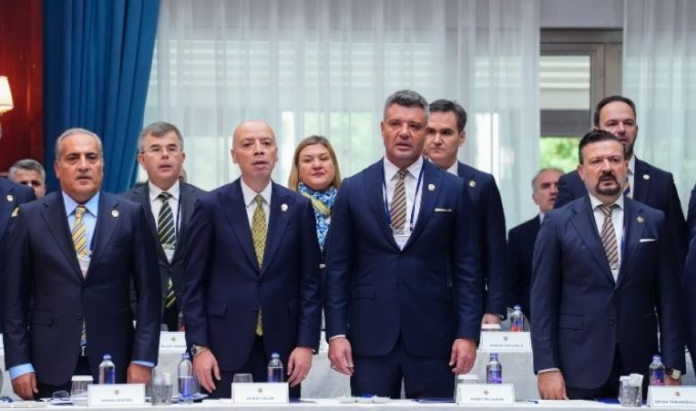 Fenerbahçe'nin toplam borcu 395 milyon euro