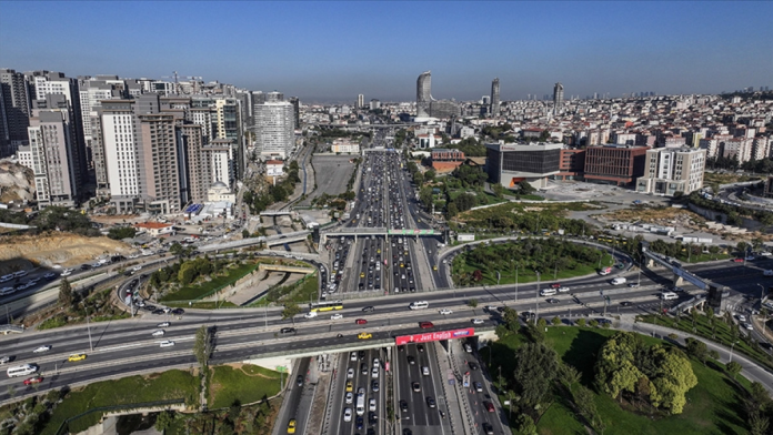 İstanbul'da trafik yoğunluğu yağışla yüzde 81'e çıktı