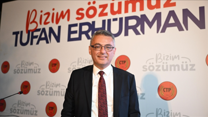 KKTC’nin yeni Cumhurbaşkanı Erhürman mazbatasını teslim aldı